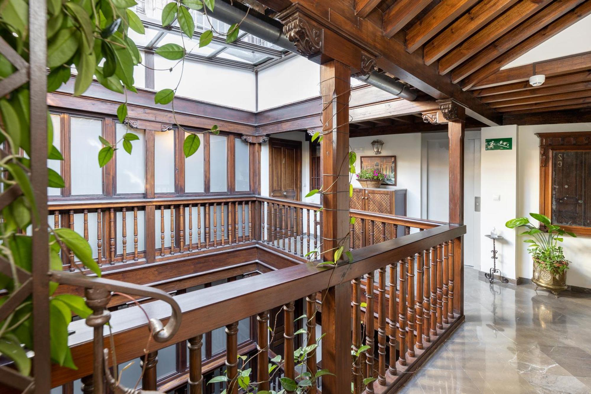 Apartamentos En Pleno Centro, Aljibe Rodrigo Del Campo 1B Granada Bagian luar foto