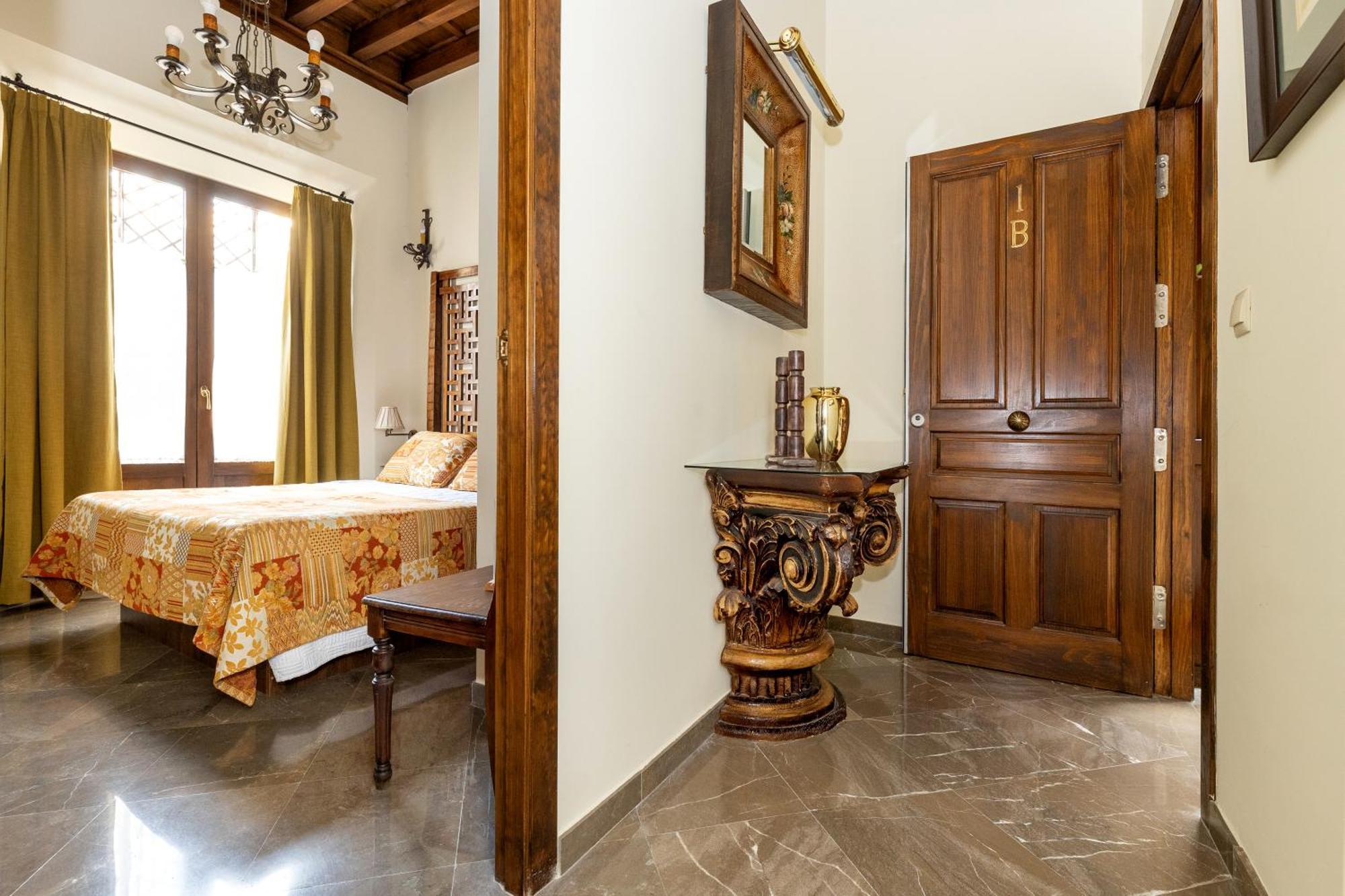 Apartamentos En Pleno Centro, Aljibe Rodrigo Del Campo 1B Granada Bagian luar foto